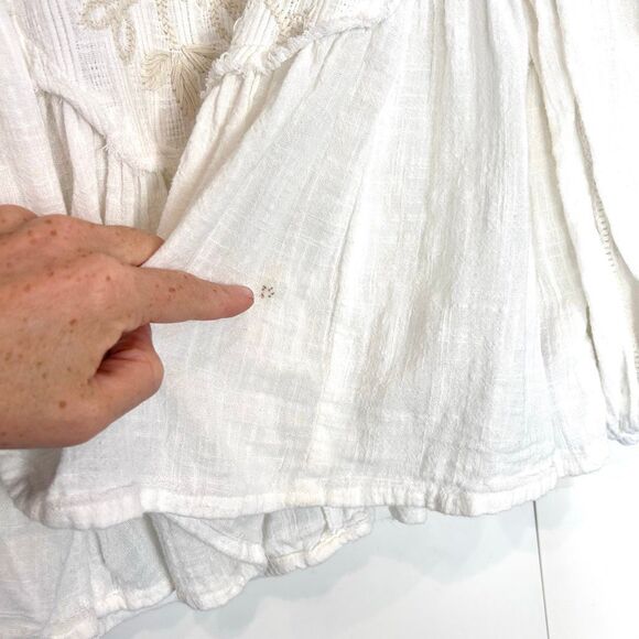 House of Harlow 1960 Blouse Small White Embroidered Floral Babydoll Peasant - Picture 11 of 15